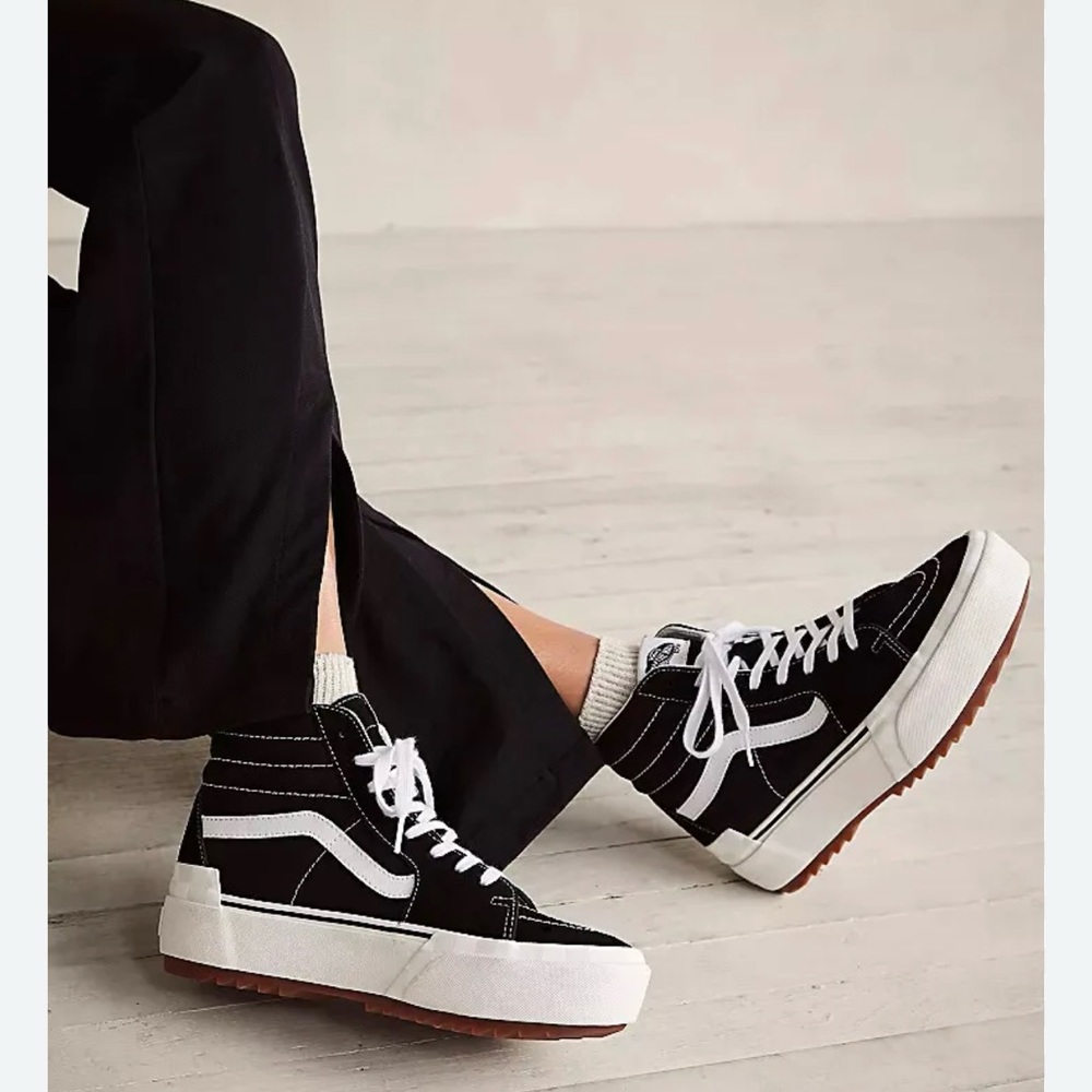 Vans SK8 Hi Stacked size 7 or 37 EU NWT BLACK and White